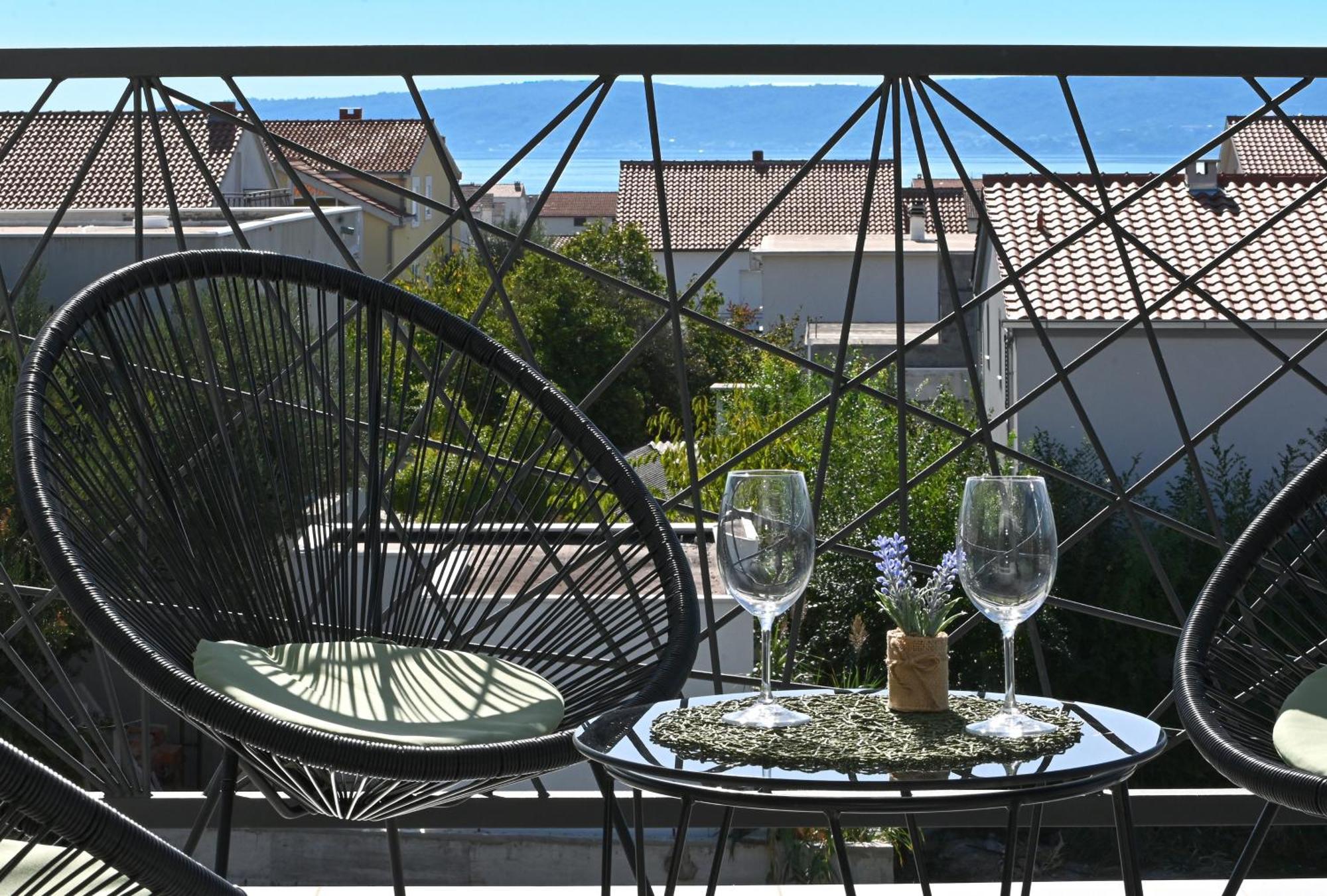 Paradise Apartment *
