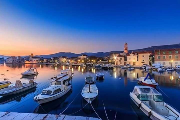 Paradise Kastela